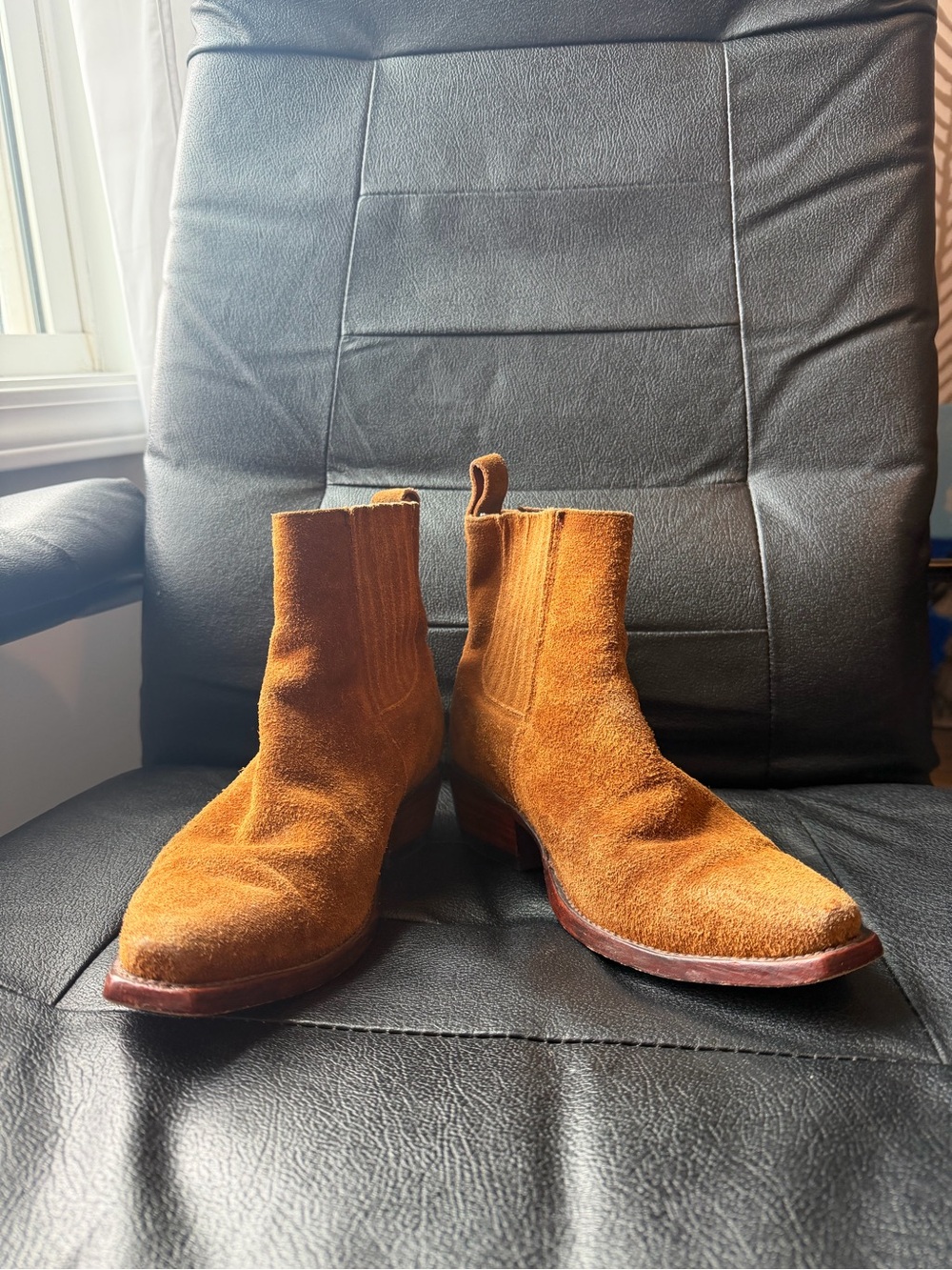 Tecovas Women’s Brown Suede Chelsea Boots